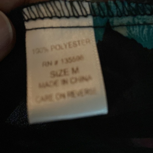 Liberty Love Women’s Black Floral Open Boho Fringe Duster Size Medium - Picture 4 of 7